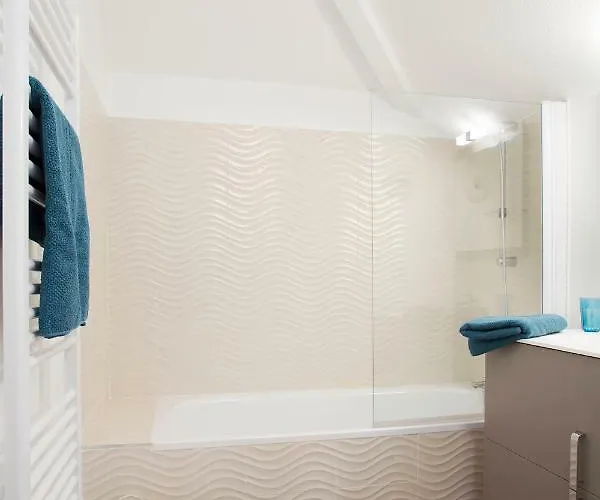 Appartement Le 225 *